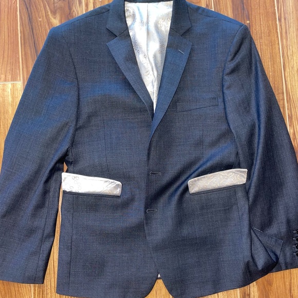 Handmade Custom Blazer (LIKE NEW) - Picture 5 of 6